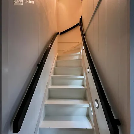 Modern In-out X-skiing, 2 Bathrooms And Balcony *