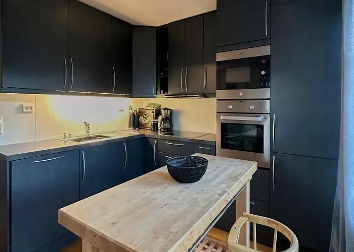 Modern In-out X-skiing, 2 Bathrooms And Balcony *