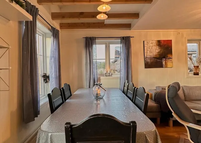 Modern In-out X-skiing, 2 Bathrooms And Balcony Hovden